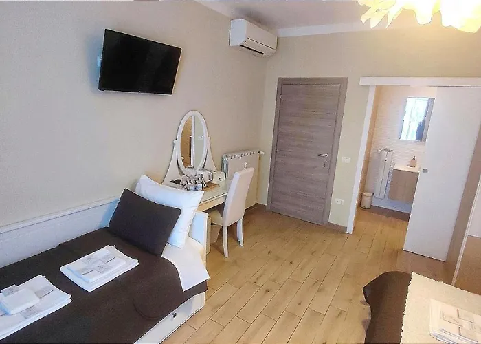 Pisa City Lodge ピサ